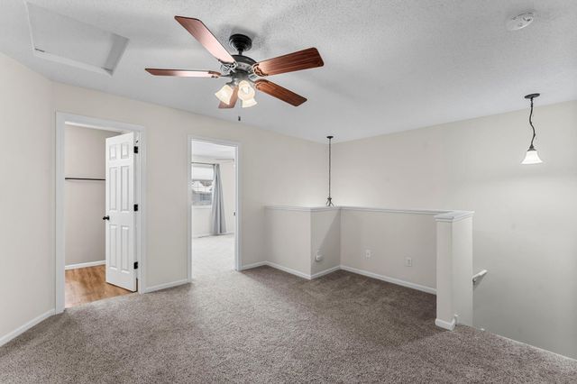 3001 Juniper Lane H, Woodbury, MN 55125