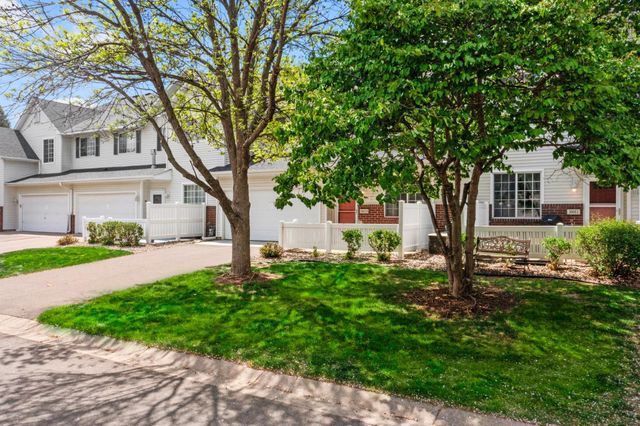 3001 Juniper Lane H, Woodbury, MN 55125