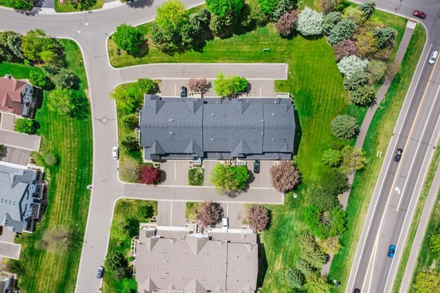 3001 Juniper Lane H, Woodbury, MN 55125