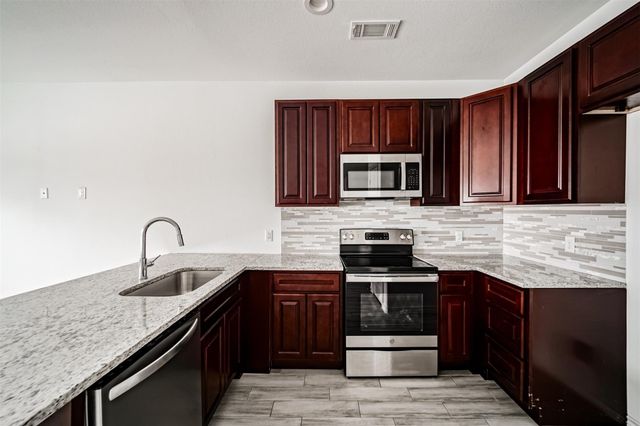 16888 Kempwood, Montgomery, TX 77316