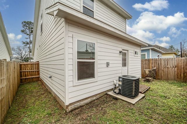 16888 Kempwood, Montgomery, TX 77316