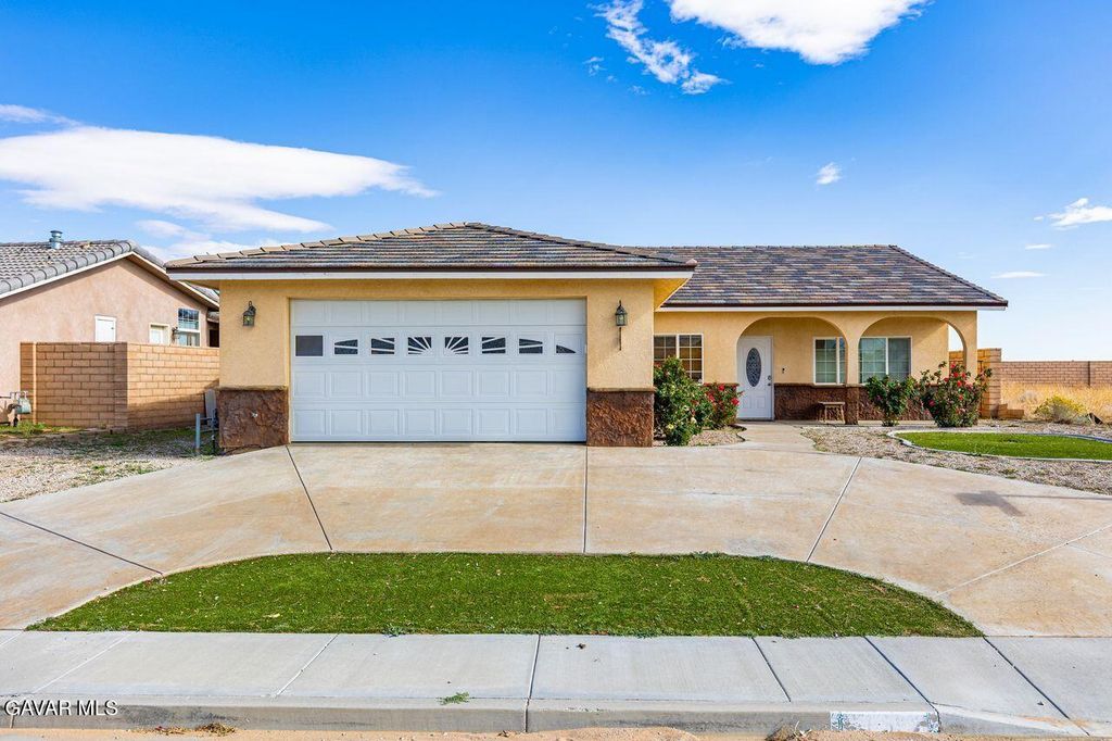 20552 Verde Vista Parkway, California City, CA 93505