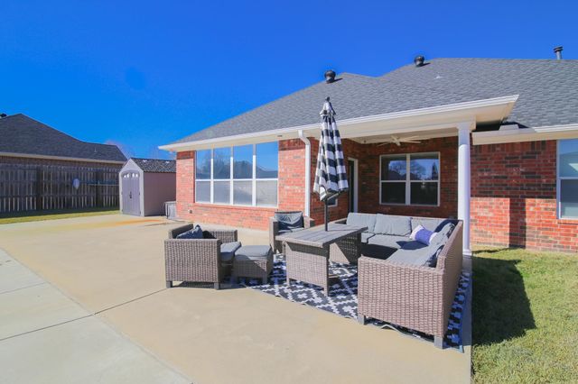 107 Mossy Creek Dr., Hallsville, TX 75650