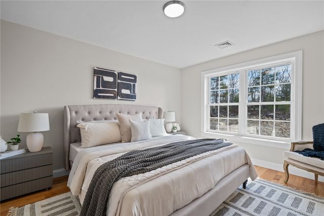 2 Old County Village Road B, Smithfield, RI 02917