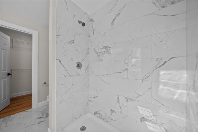 2 Old County Village Road B, Smithfield, RI 02917