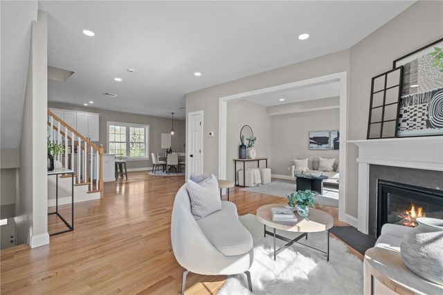 2 Old County Village Road B, Smithfield, RI 02917