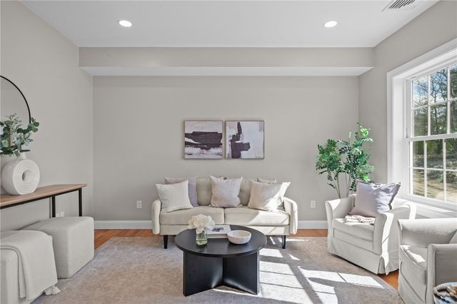 2 Old County Village Road B, Smithfield, RI 02917