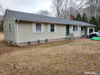 38 Old Middletown Avenue, East Hampton, CT 06424