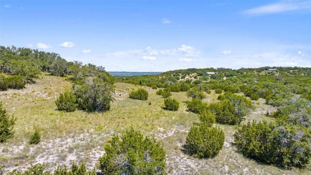 226 Hall LN, Spicewood, TX 78669