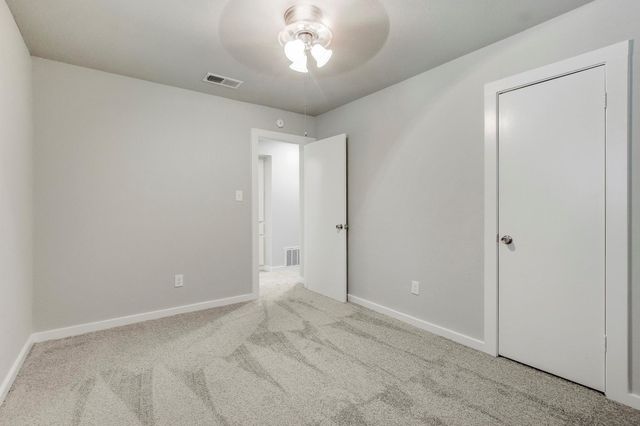 2414 Burleson CT A, Austin, TX 78741