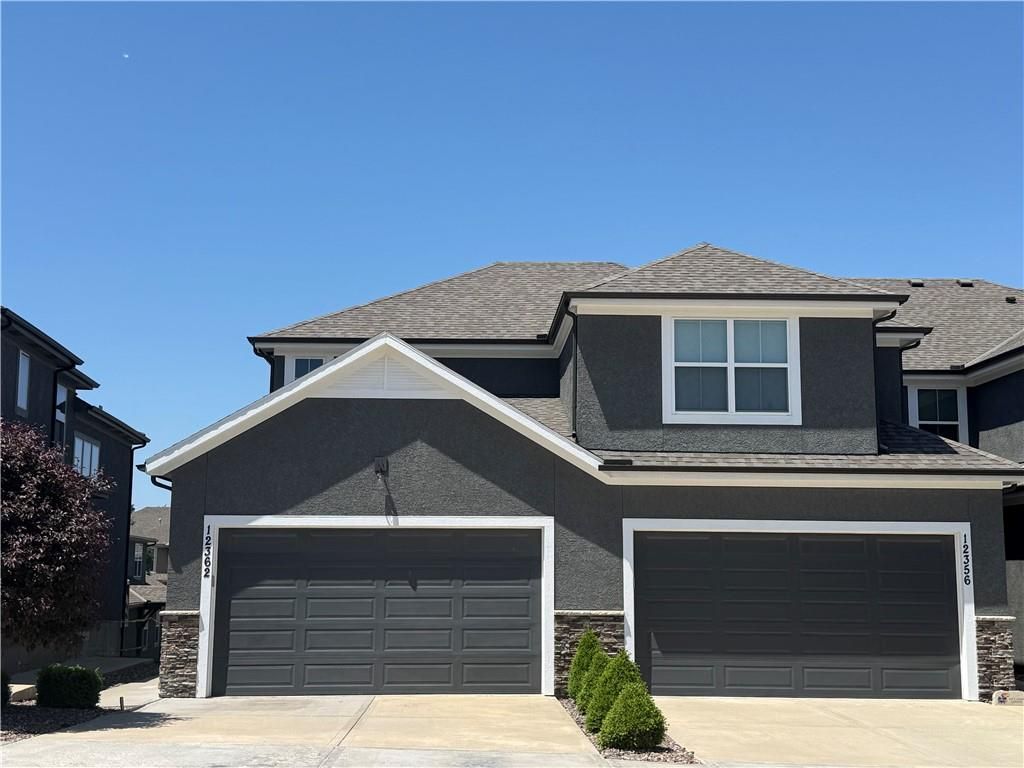 12362 S Sagebrush Drive, Olathe, KS 66061