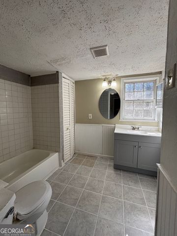 2125 River Road, Ellenwood, GA 30294