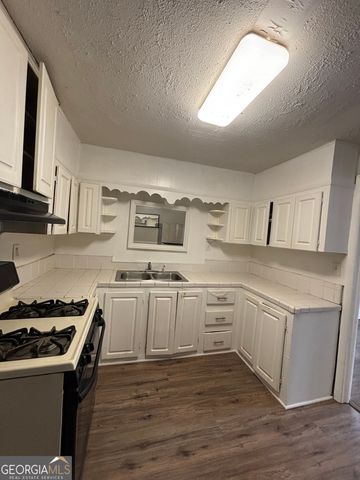 2125 River Road, Ellenwood, GA 30294