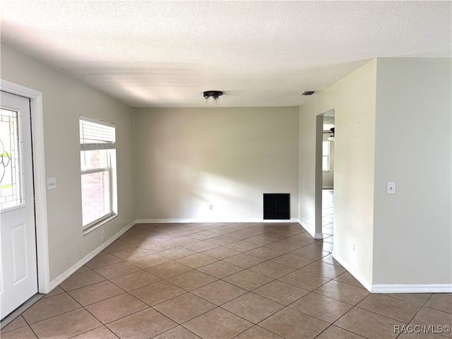 3645 E Country Side Drive, Inverness, FL 34452