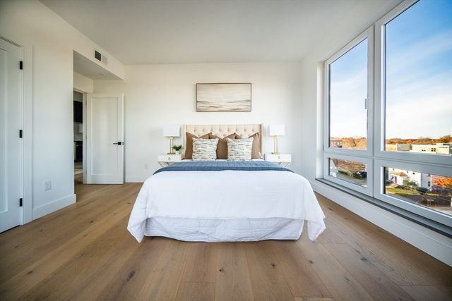 66 Mcgrath Highway 201, Quincy, MA 02169