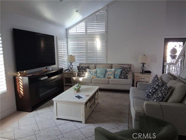 2494 Marsha Court, Riverside, CA 92506