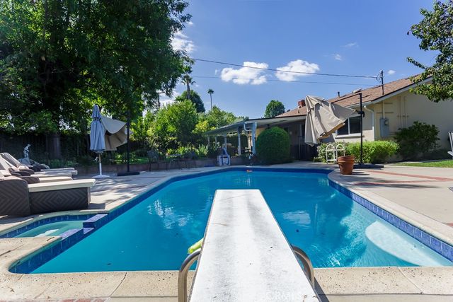 6530 Capistrano Avenue, West Hills, CA 91307