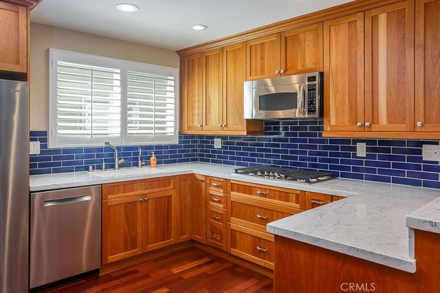 6530 Capistrano Avenue, West Hills, CA 91307