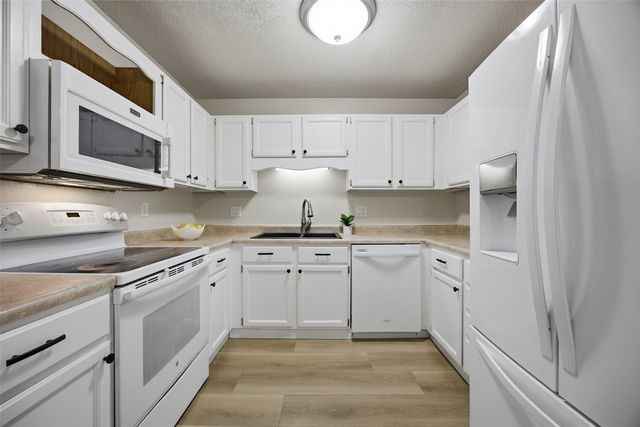 4 South Ridge Court, Coralville, IA 52241