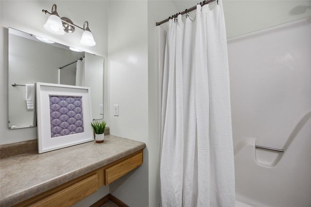 4 South Ridge Court, Coralville, IA 52241