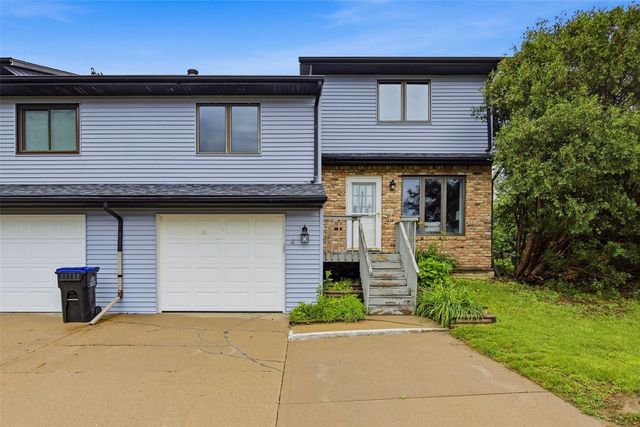 4 South Ridge Court, Coralville, IA 52241