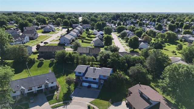 4 South Ridge Court, Coralville, IA 52241