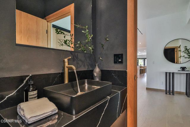 514 W Washington Boulevard, Pasadena, CA 91103