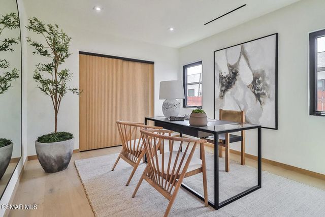 514 W Washington Boulevard, Pasadena, CA 91103