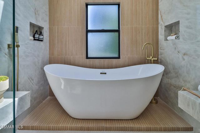 514 W Washington Boulevard, Pasadena, CA 91103