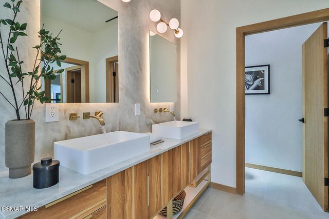 514 W Washington Boulevard, Pasadena, CA 91103