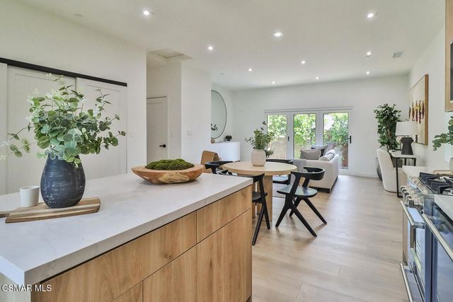 514 W Washington Boulevard, Pasadena, CA 91103