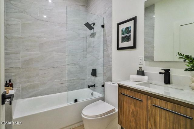 514 W Washington Boulevard, Pasadena, CA 91103