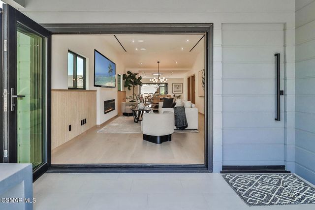 514 W Washington Boulevard, Pasadena, CA 91103