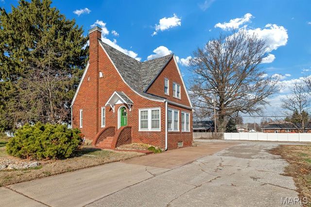 2335 Pontoon Road, Granite City, IL 62040