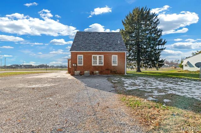2335 Pontoon Road, Granite City, IL 62040