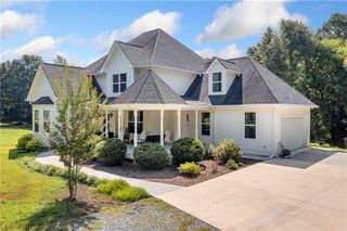 290 Beamer SW Circle, Calhoun, GA 30701