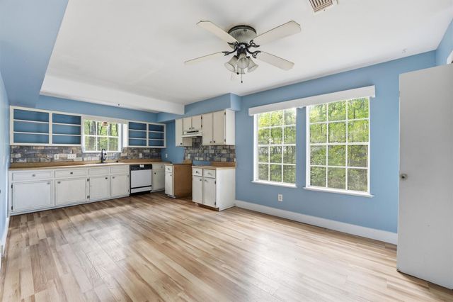 76 Corkwood Road, Trinity, TX 75862