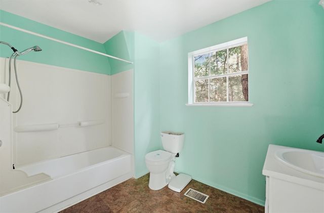 76 Corkwood Road, Trinity, TX 75862