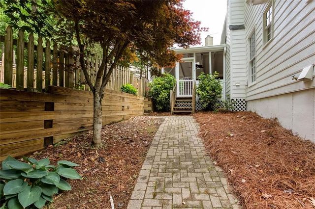 4817 Ridgewood Creek Drive, Acworth, GA 30102