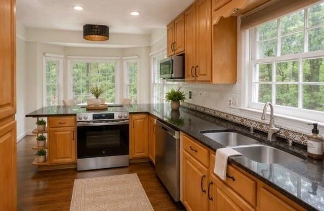 4817 Ridgewood Creek Drive, Acworth, GA 30102
