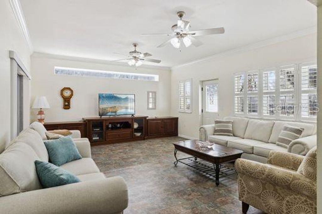 Image 16 of property listing at 10744 W BEACH PARKWAY, Lake Wales, FL 33898