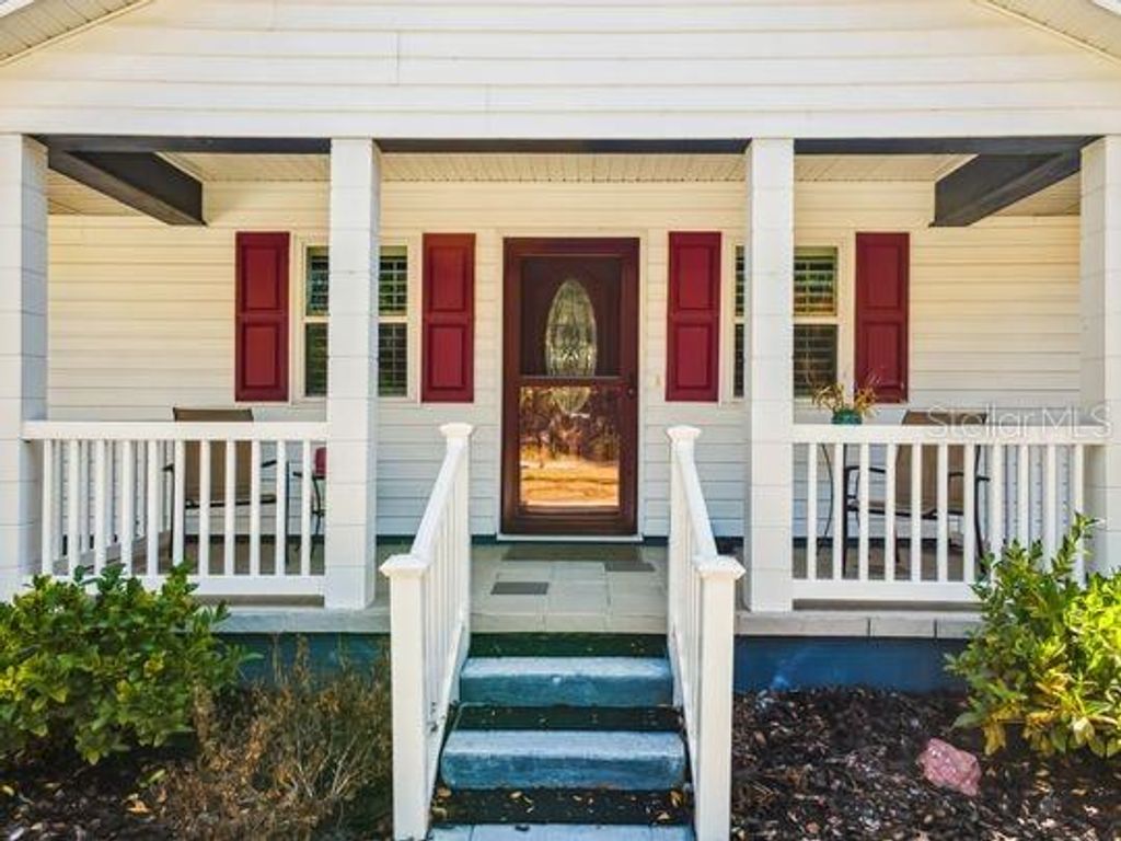 Image 5 of property listing at 10744 W BEACH PARKWAY, Lake Wales, FL 33898