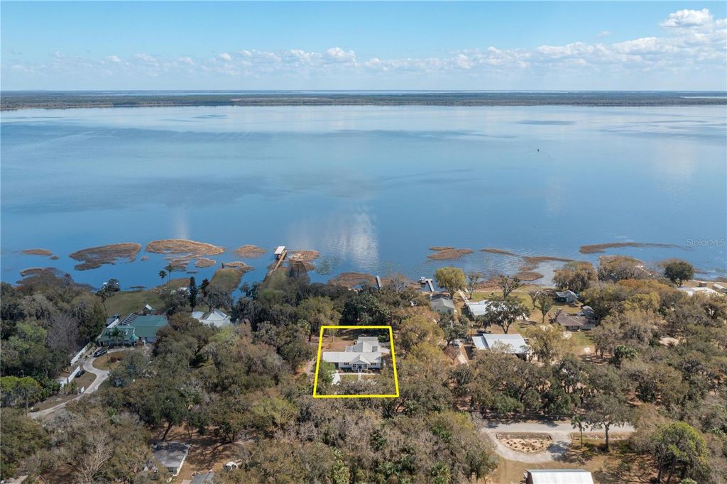 Image 51 of property listing at 10744 W BEACH PARKWAY, Lake Wales, FL 33898
