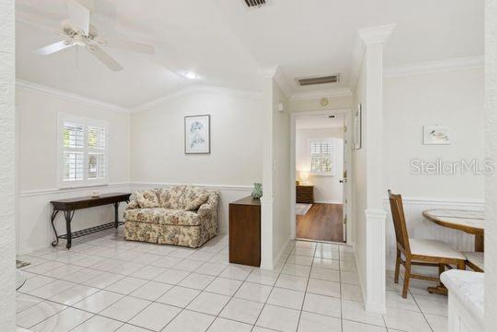 Image 10 of property listing at 10744 W BEACH PARKWAY, Lake Wales, FL 33898