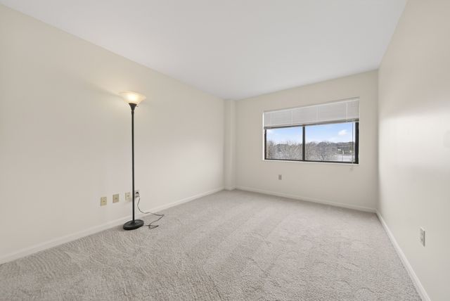 200 Sanders Ferry Rd Apt 2308, Hendersonville, TN 37075