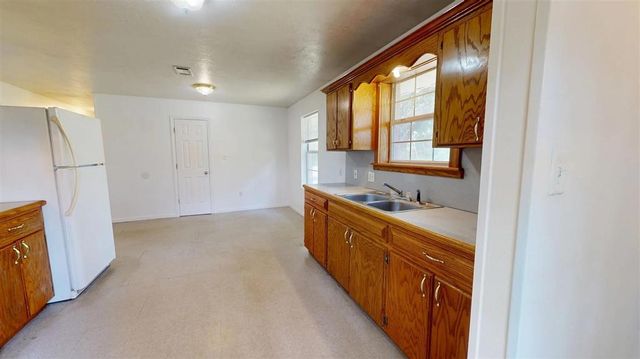 406 W Velmer Street, Dequincy, LA 70633