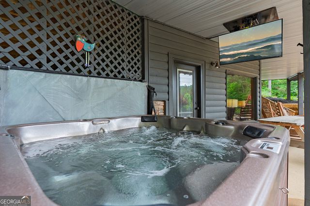 55 Ridge Top Drive, Ellijay, GA 30536