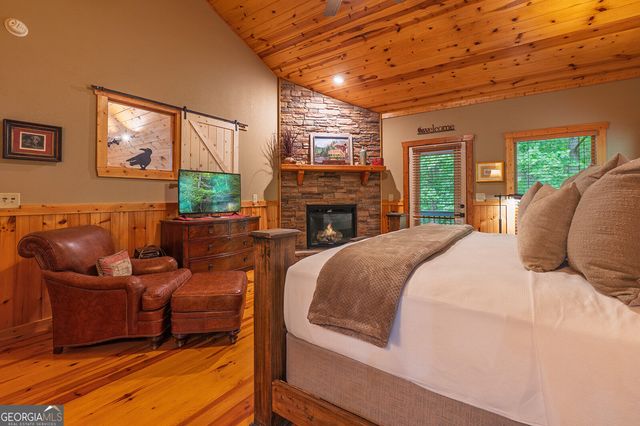 55 Ridge Top Drive, Ellijay, GA 30536