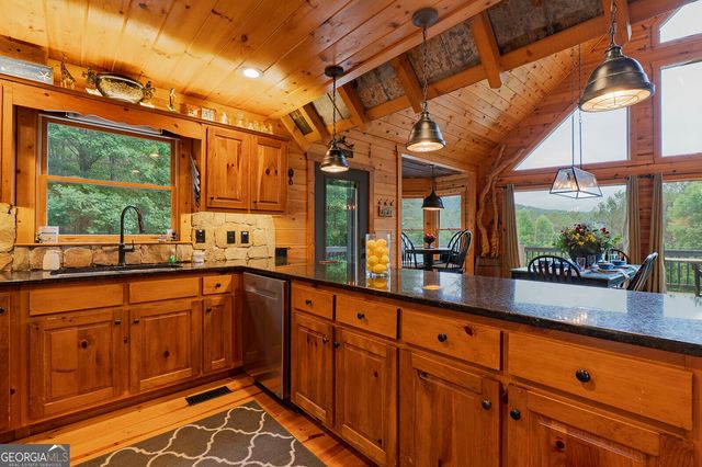 55 Ridge Top Drive, Ellijay, GA 30536