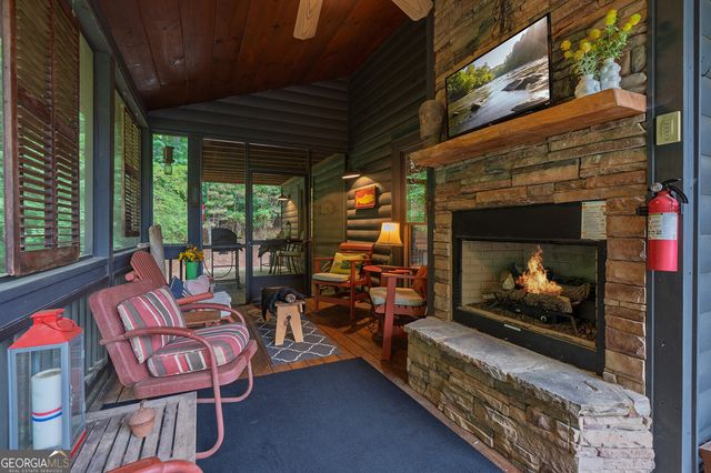 55 Ridge Top Drive, Ellijay, GA 30536
